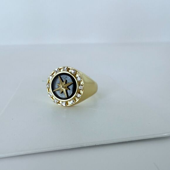 NWT J.Crew Onyx Medallion Gold Plated Ring for Women Size 8 - Picture 2 of 7